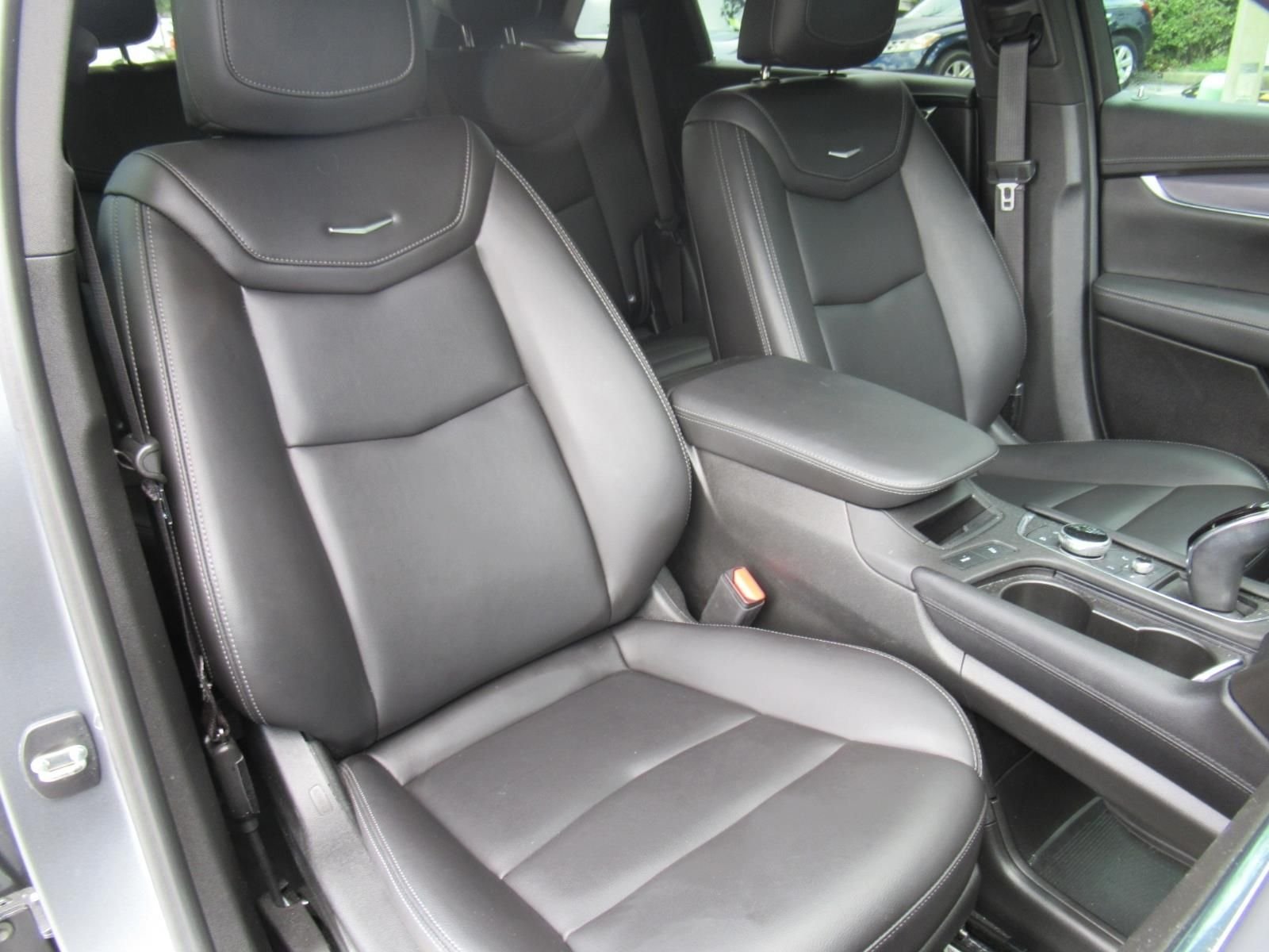Used 2022 Gray Cadillac Luxury image 9