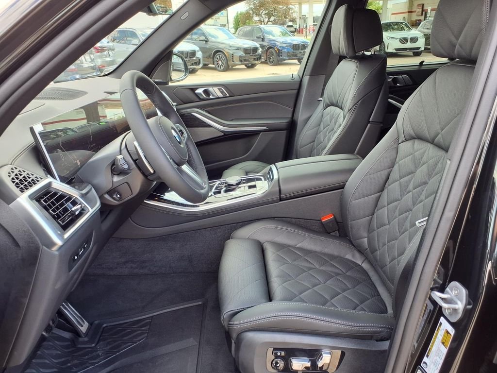 New 2026 Black Sapphire Metallic BMW xDrive40i image 13