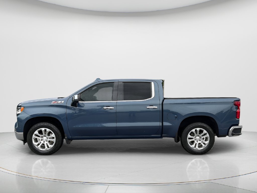 Used 2024 Blue Chevrolet LTZ image 8