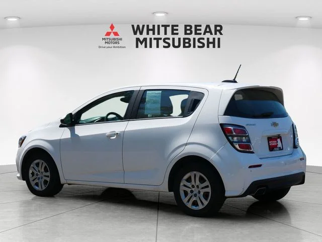 Used 2020 White Chevrolet LT image 4