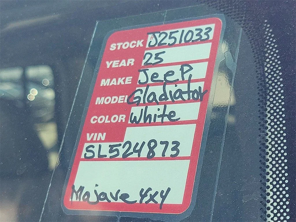 2025 Jeep Gladiator Mojave - Photo 23