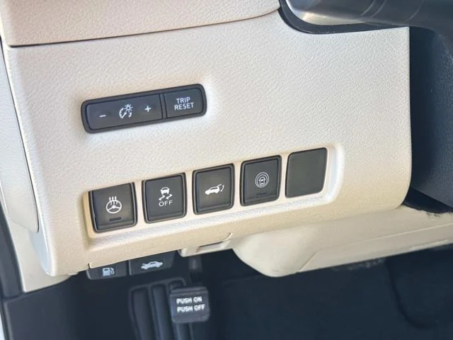 Used 2023 White Nissan SL image 30