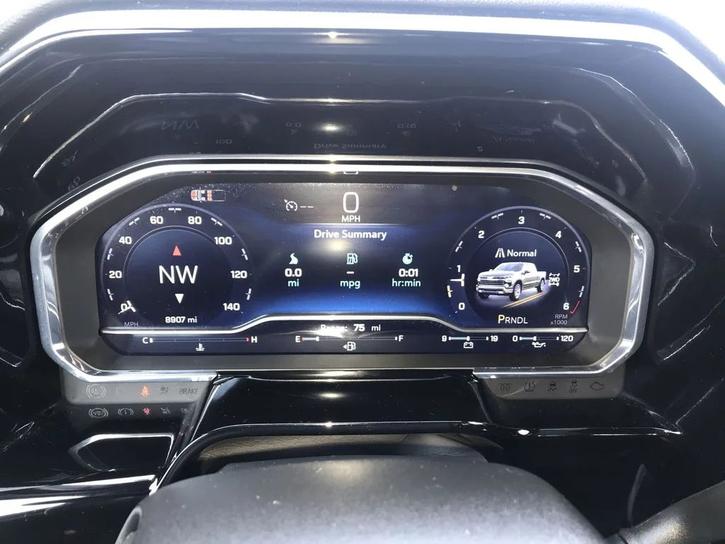 Used 2025 Black Chevrolet LT image 15