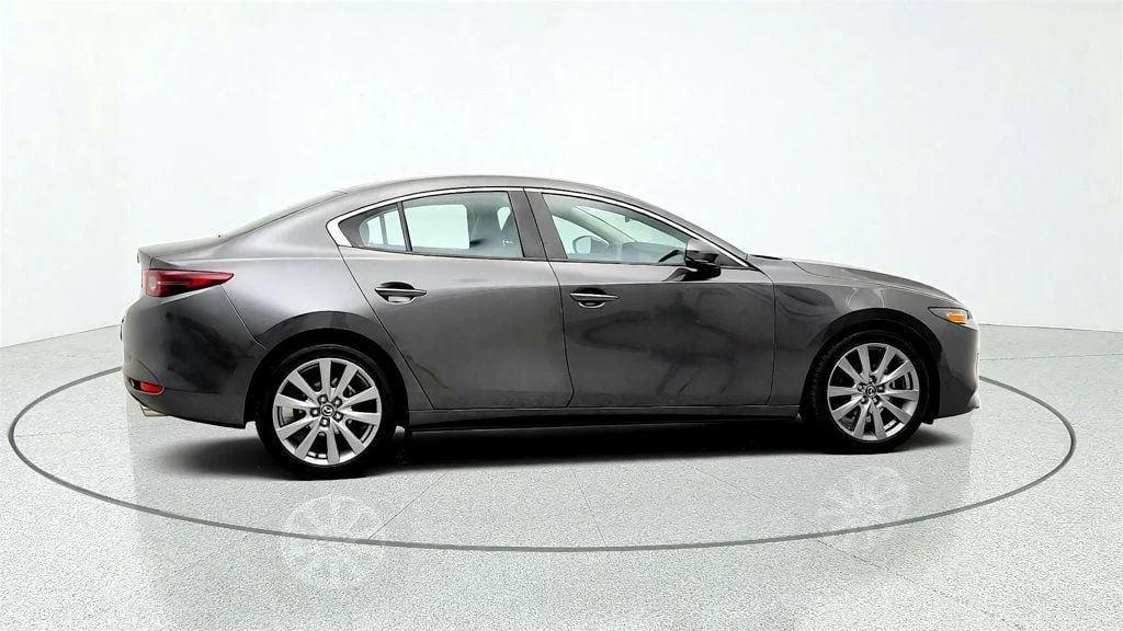 Used 2021 Machine Gray Metallic Mazda Select FWD image 4