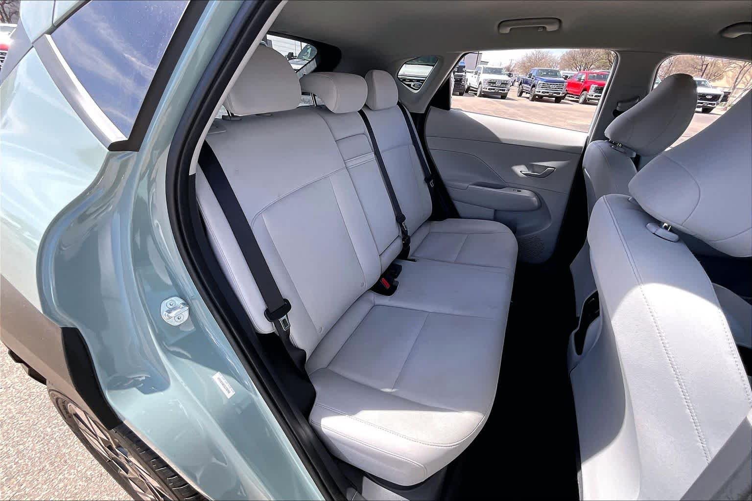 Used 2025 Mirage Green Hyundai SEL image 19