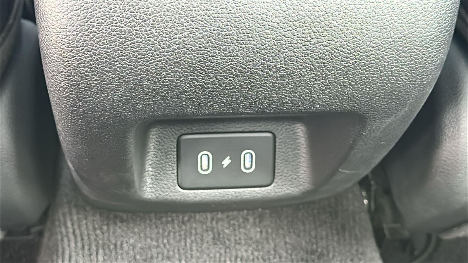 New 2025 Serenity White Hyundai SEL Convenience image 30
