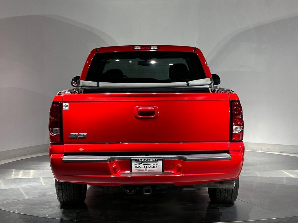 Used 2004 Victory Red Chevrolet NA image 7