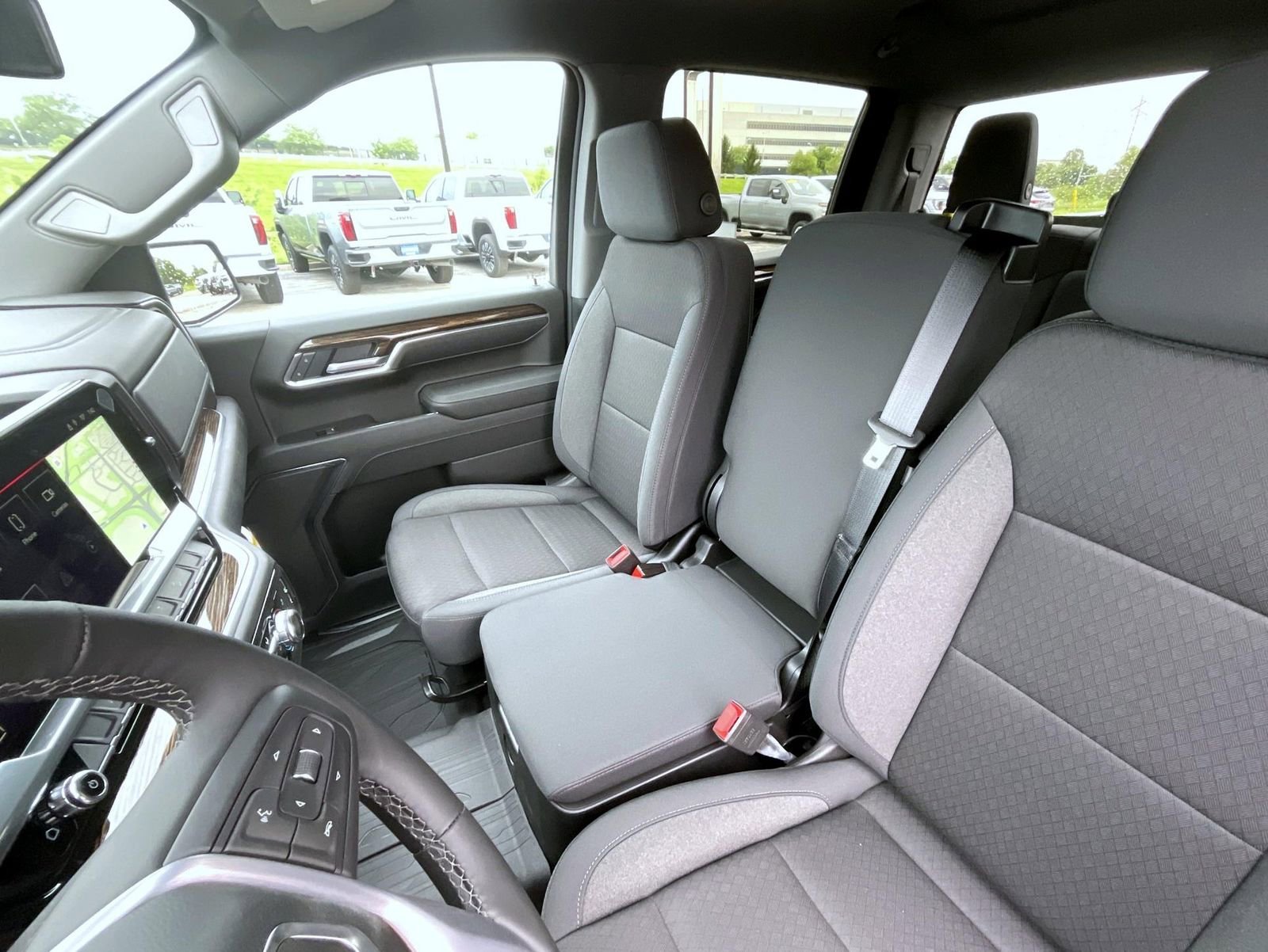 New 2026 Sterling Metallic GMC Elevation image 13