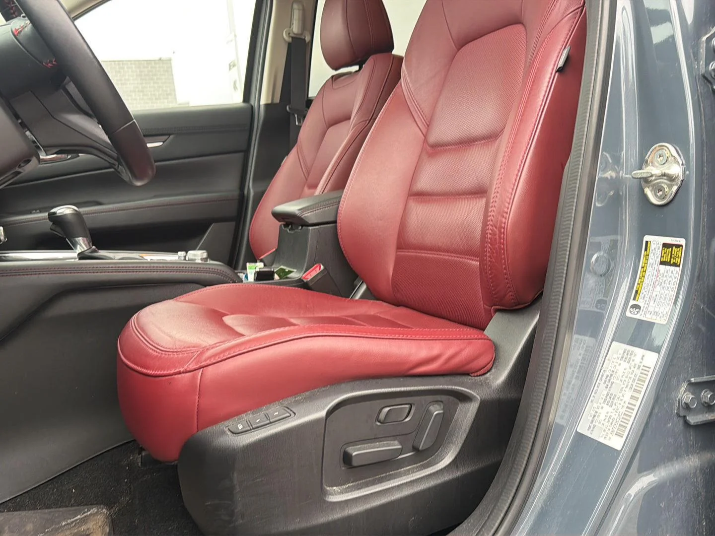 Used 2021 Polymetal Gray Mazda Carbon Edition image 17