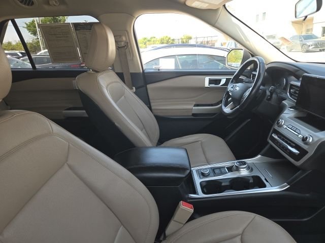 Used 2020 White Ford XLT image 4
