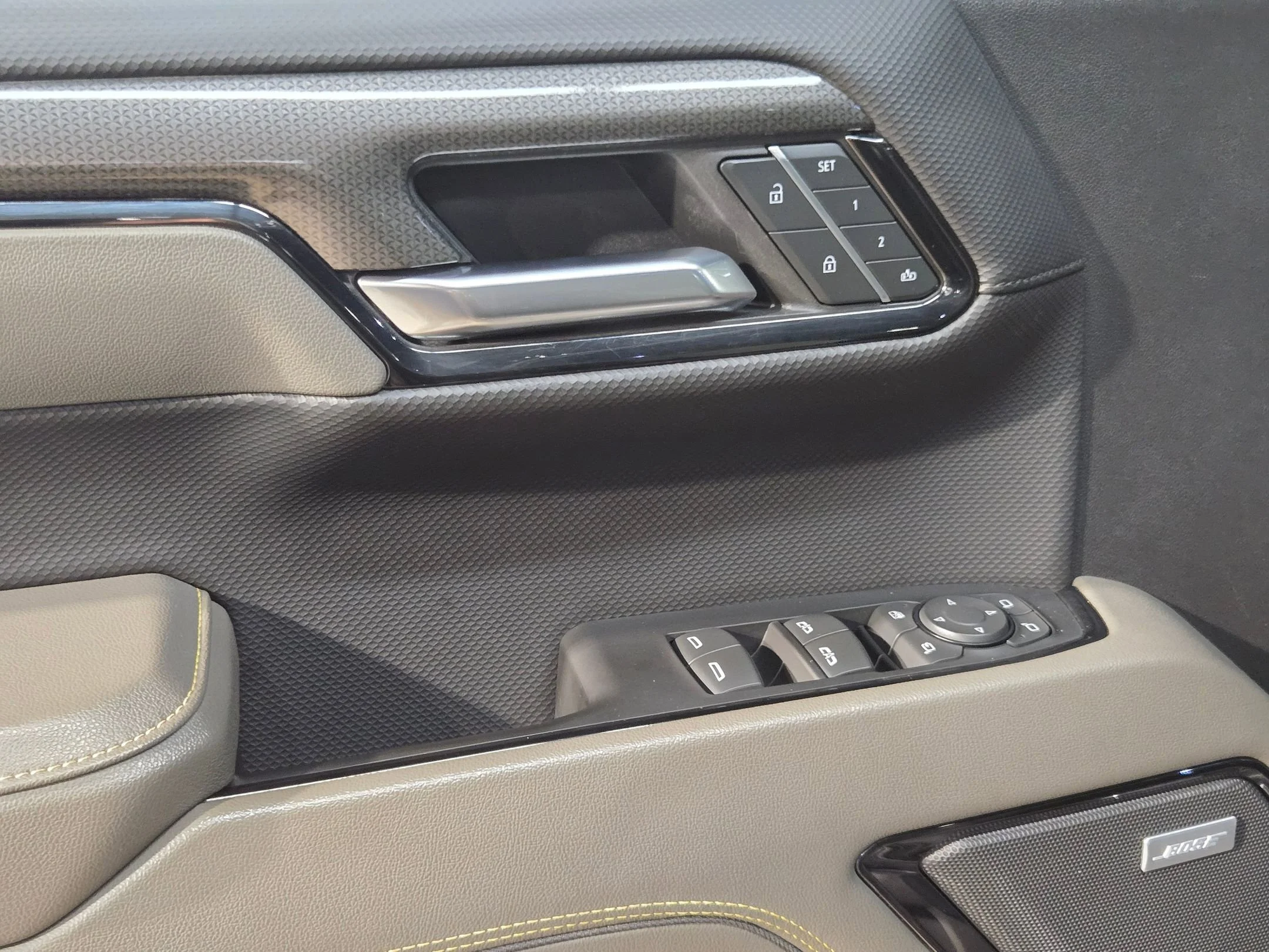 2024 Chevrolet Silverado 1500 ZR2 - Photo 21