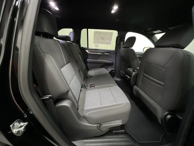New 2026 Ebony Twilight Metallic GMC Elevation image 28