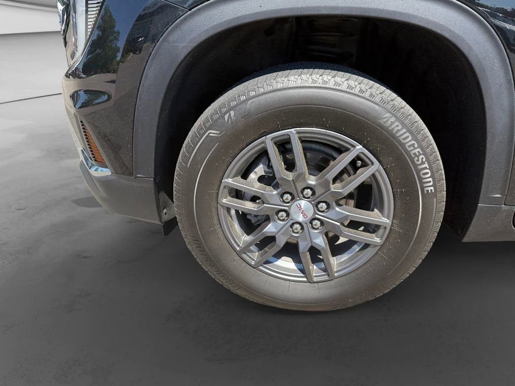 Used 2025 Ebony Twilight Metallic GMC AWD Elevation image 9