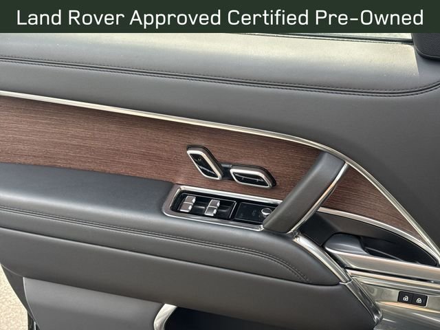 Certified Used 2025 Santorini Black Land Rover SE image 12