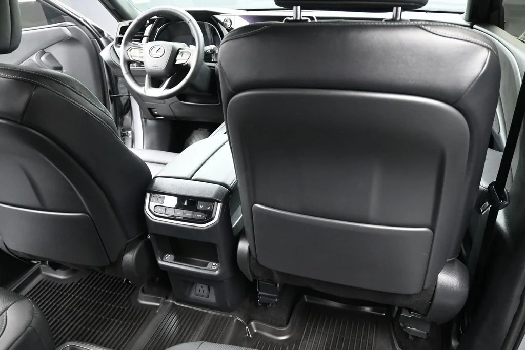 Used 2024 Silver Lexus 550h+ Luxury image 29