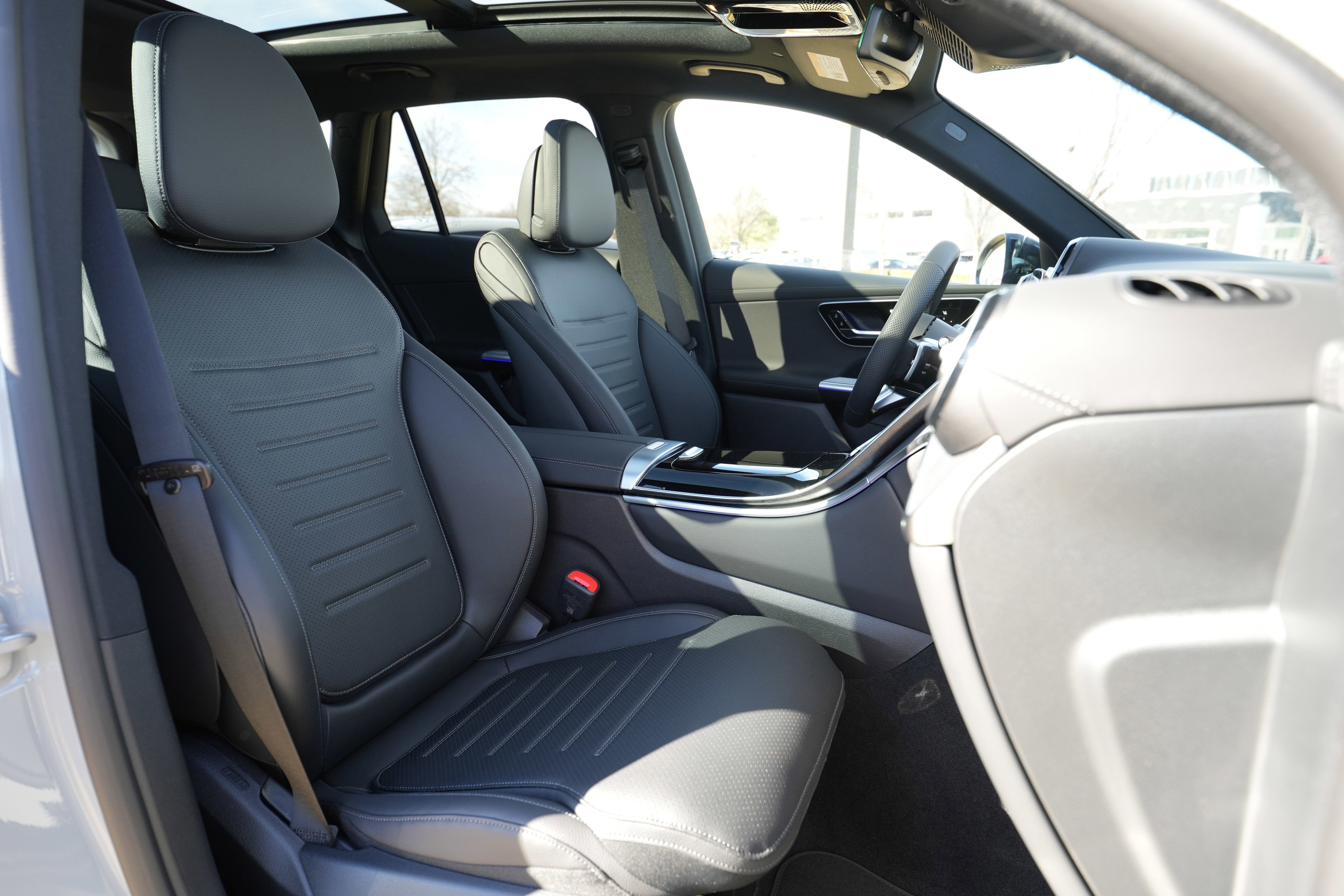 Certified Used 2026 MANUFAKTUR Alpine Gray Mercedes-Benz GLC 300 image 38