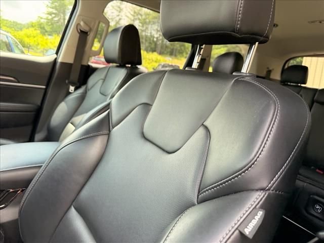 Used 2025 Gray Kia S image 15