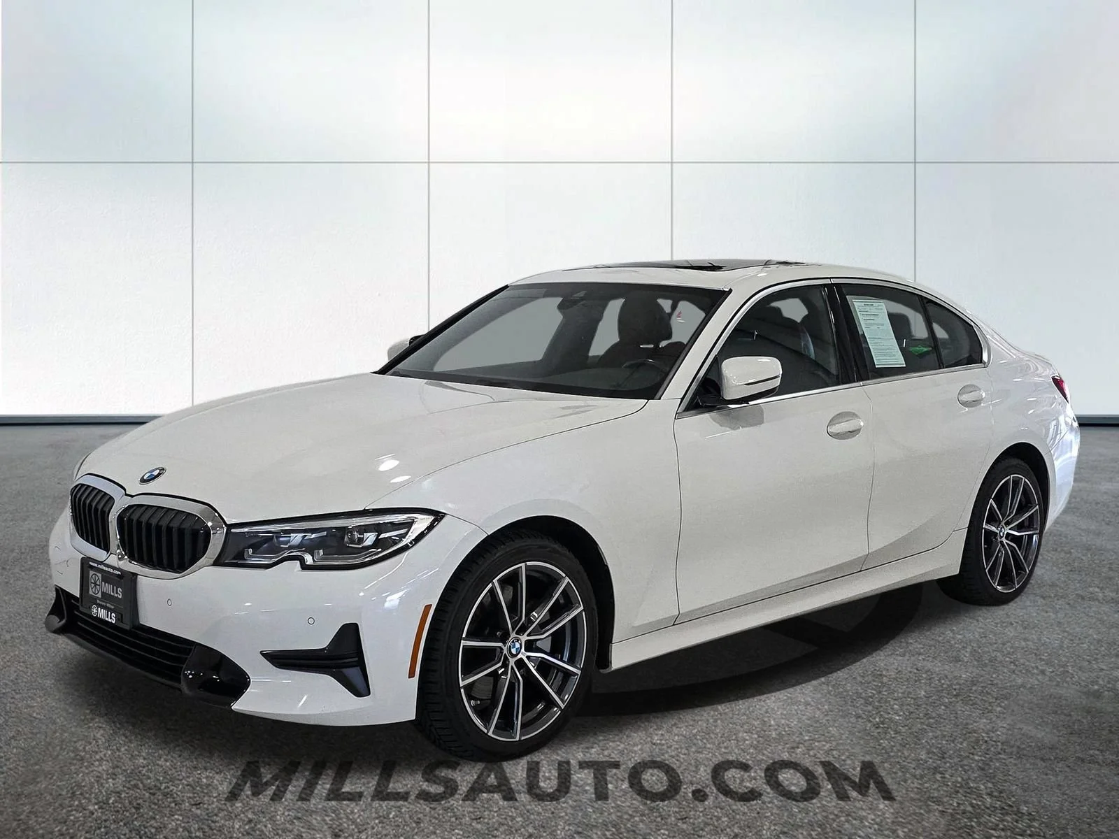 Used 2019 BMW 3 Series 330i with VIN WBA5R7C53KFH16306 for sale in Willmar, Minnesota