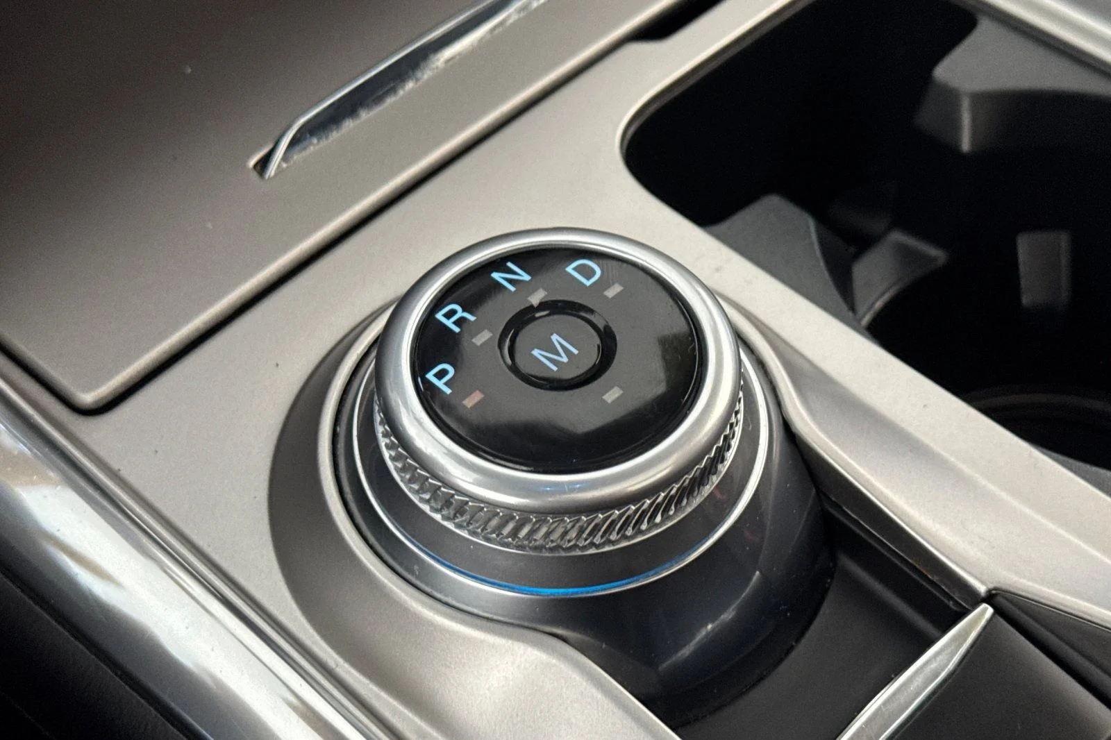 2020 Ford Explorer ST - Photo 18