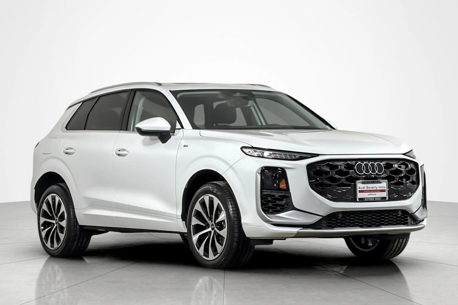 New 2026 Arkona White Audi S line quattro image 2