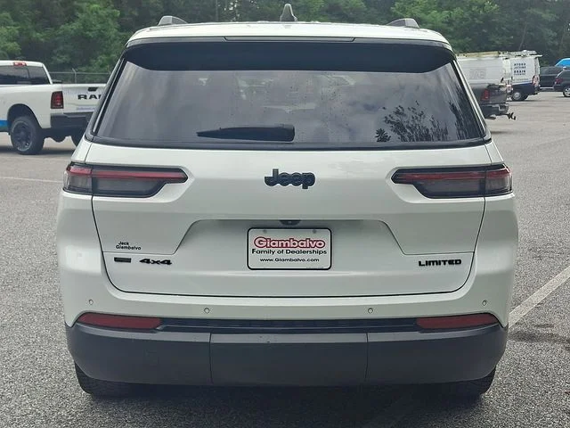 Used 2023 White Jeep Limited image 3