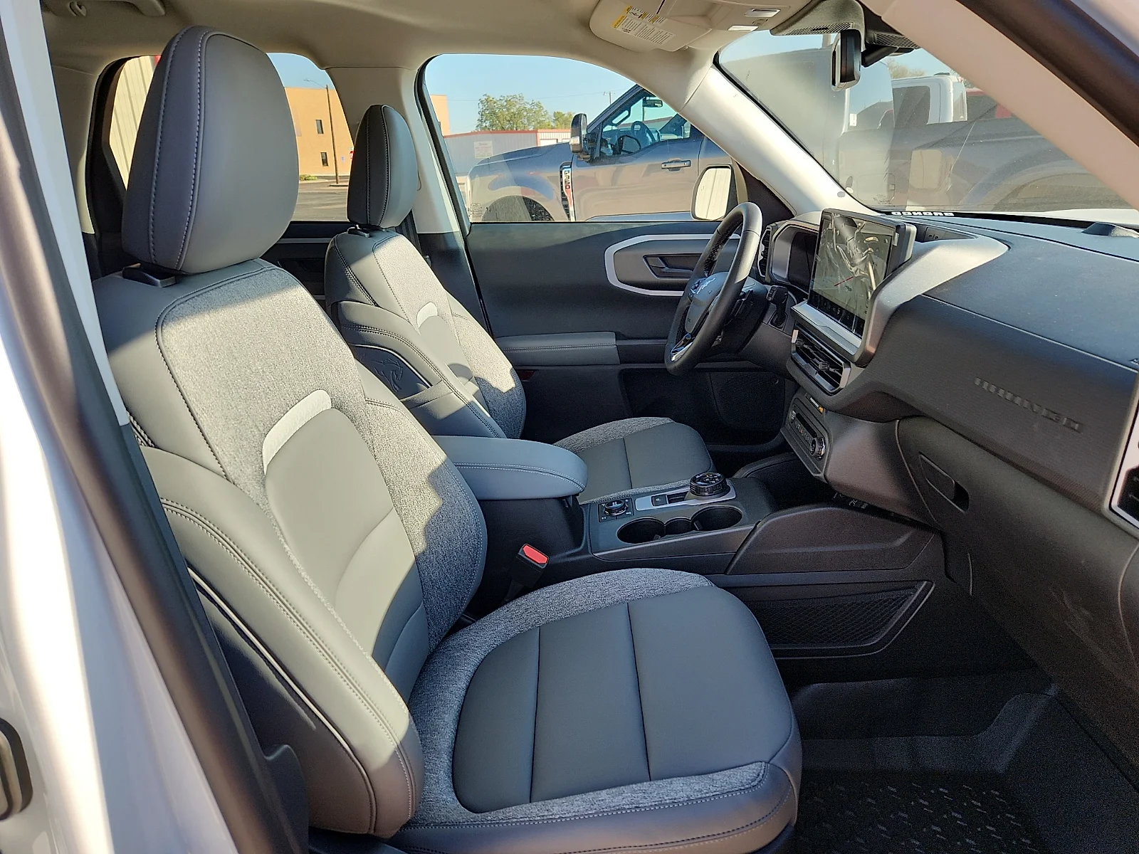 New 2026 Oxford White Ford Badlands image 20