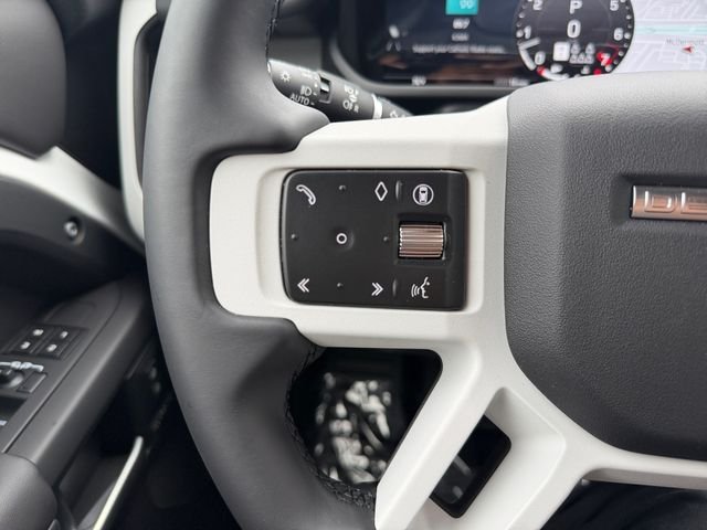 New 2026 Fuji White Land Rover X-Dynamic SE image 22