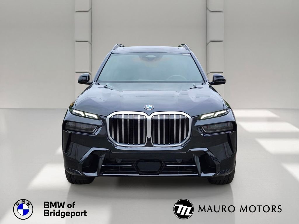 Used 2024 Black BMW xDrive40i image 9