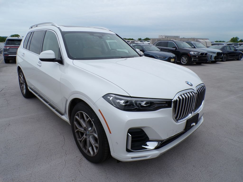 2021 BMW X7