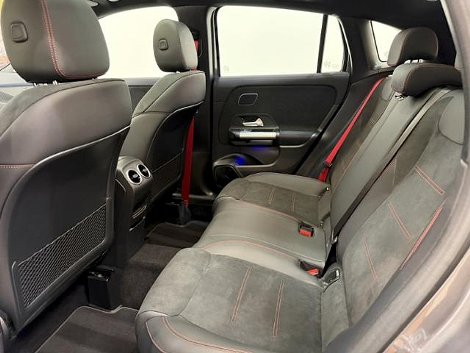 Certified Used 2026 Mountain Grey Metallic Mercedes-Benz 4MATIC® image 24