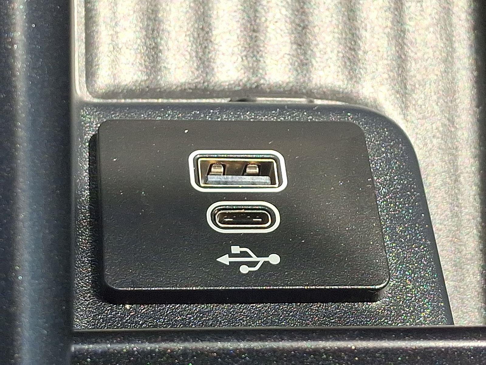 2025 Ford Expedition Platinum - Photo 18