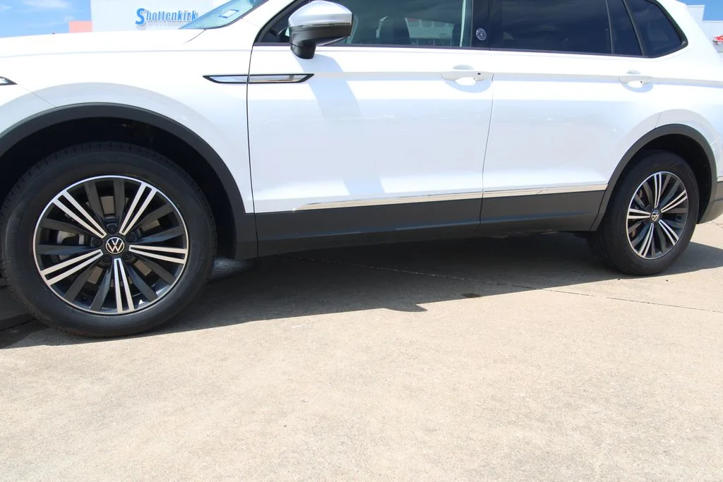 Used 2024  Volkswagen 2.0T Wolfsburg Edition image 10