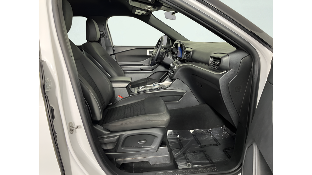 Used 2020 Oxford White Ford XLT image 17