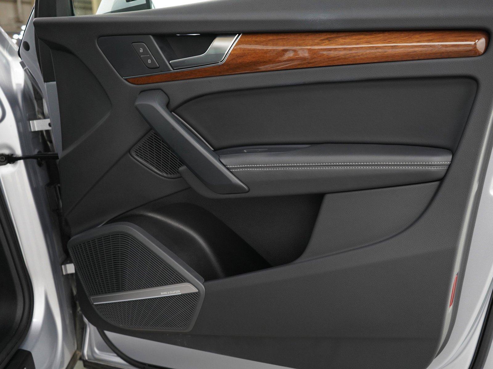 2023 Audi Q5 Premium Plus - Photo 11