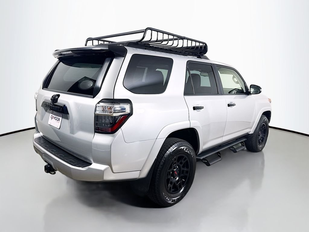 Used 2021 Classic Silver Metallic Toyota Venture image 7