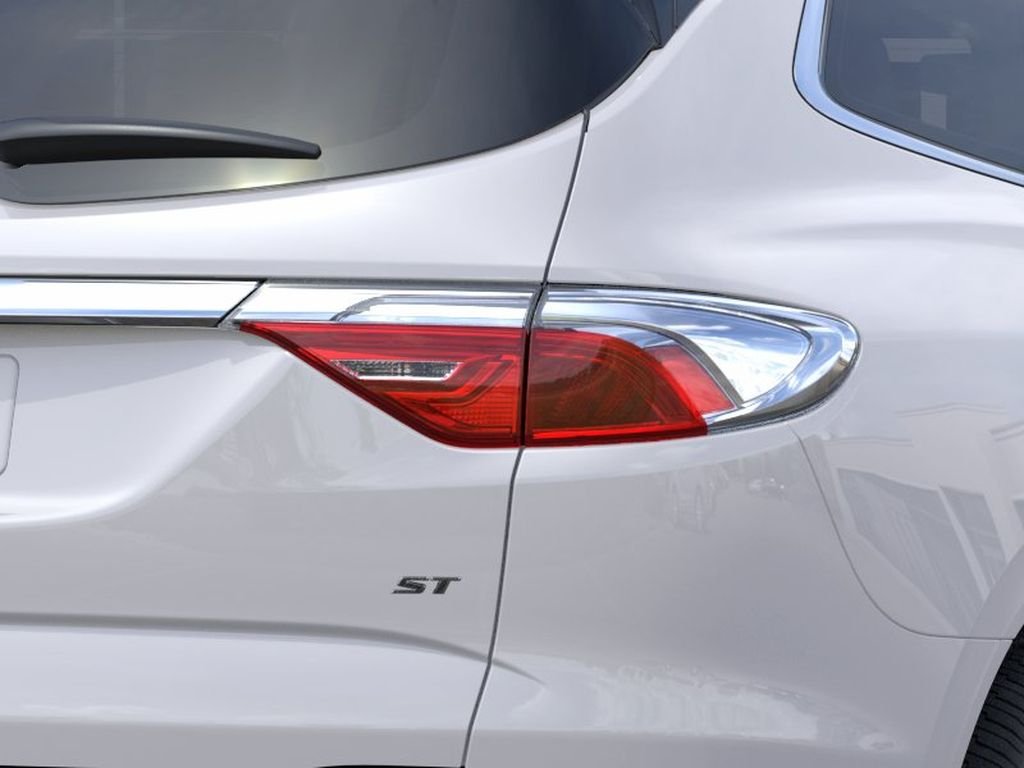 Used 2024 WHITE FROST TRICOAT Buick Essence image 11