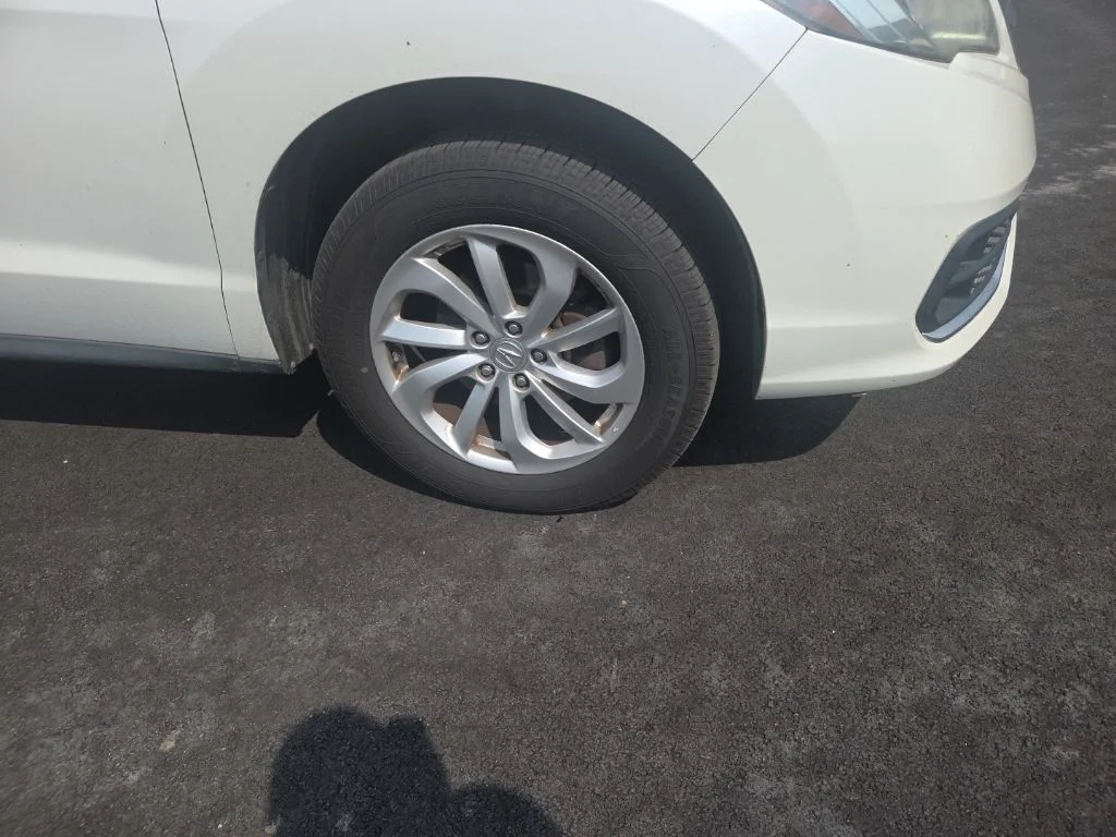 Used 2016  Acura Base image 18