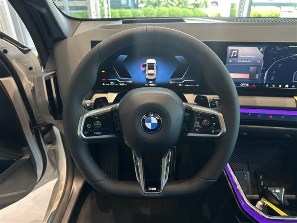 New 2026 Alpine White BMW 30 xDrive image 9