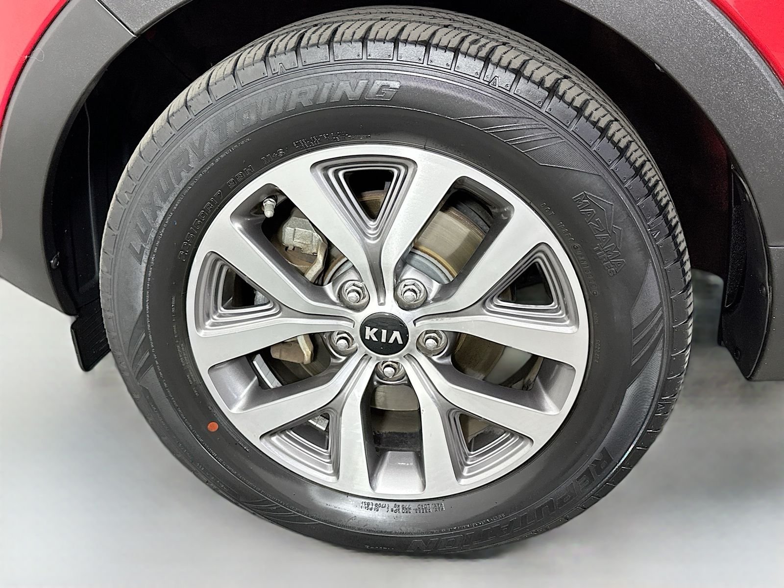 Used 2014 Signal Red Kia LX image 29