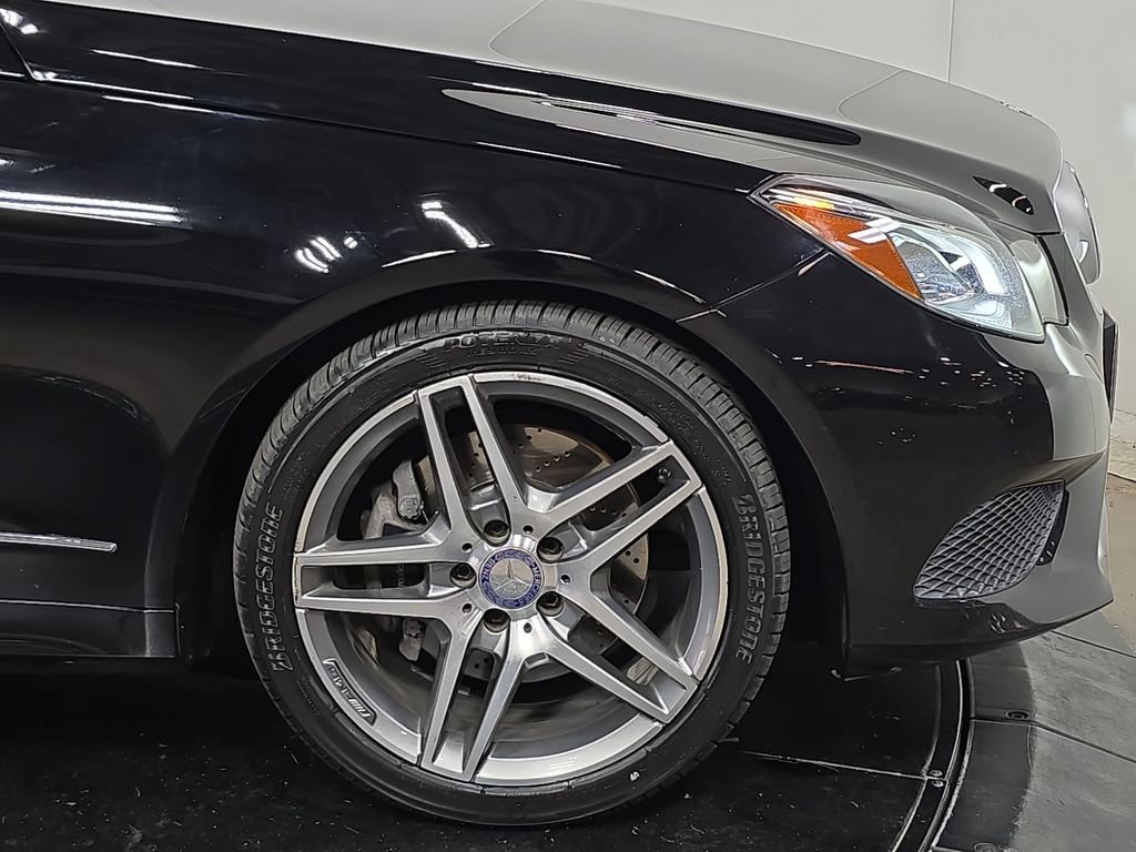 Used 2015  Mercedes-Benz E 400 image 11