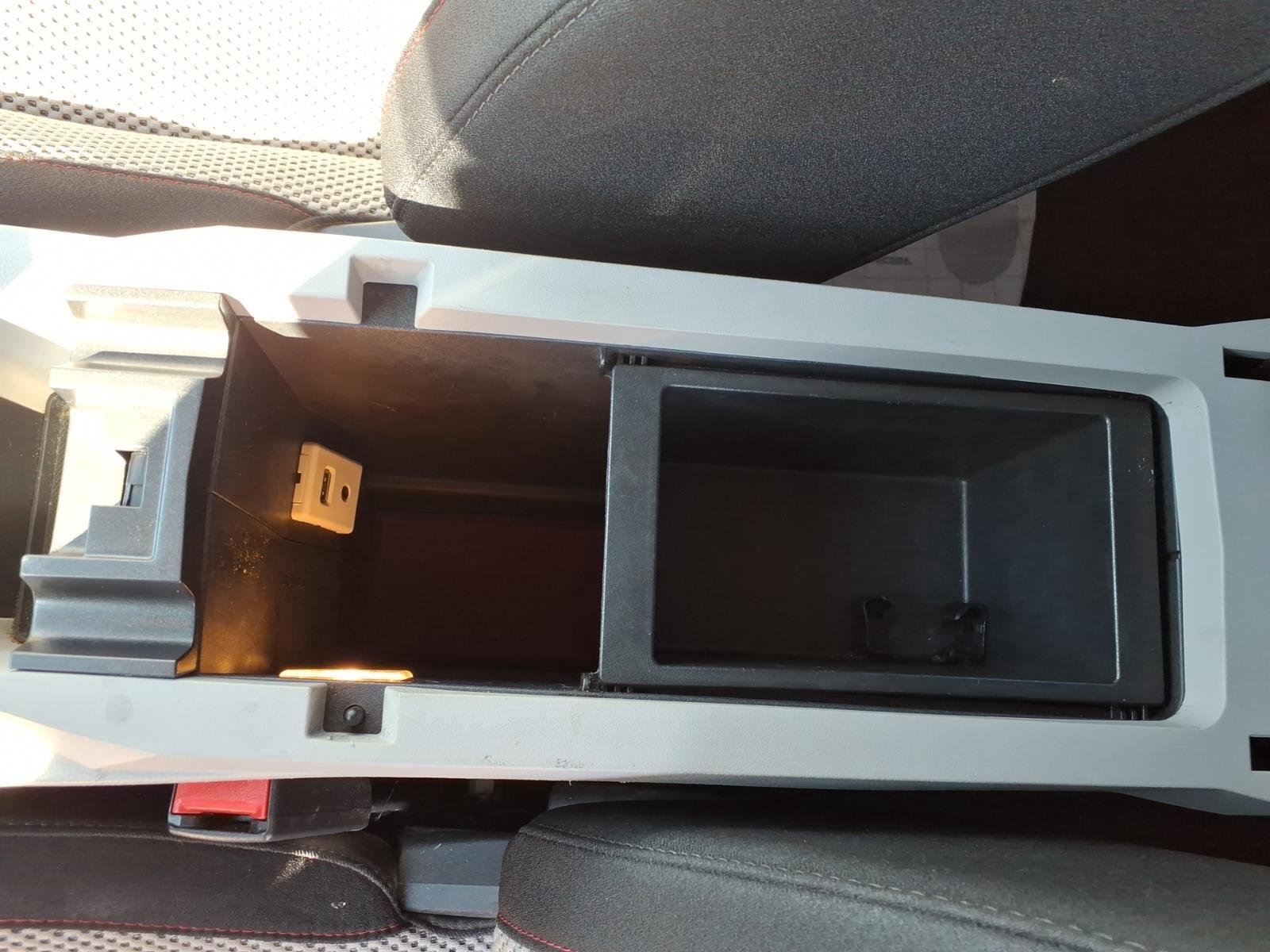 Used 2017 Quicksilver Metallic GMC SLE image 21