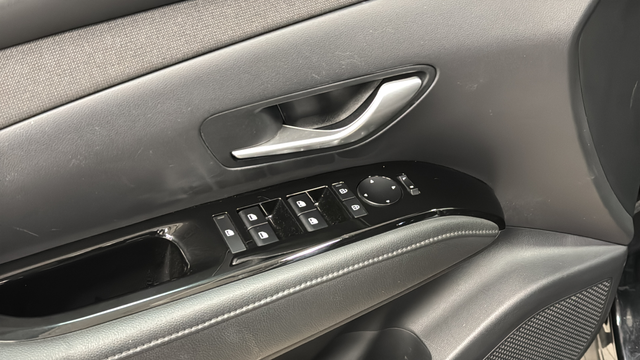 Used 2025 Phantom Black Hyundai XRT image 22