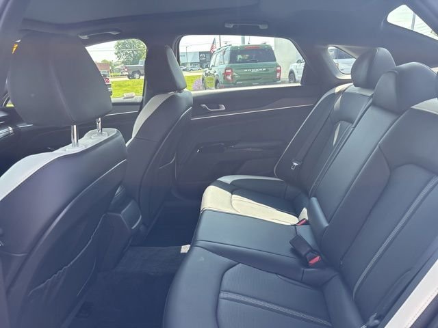 Certified Used 2025 Snow White Pearl Kia GT-Line image 32