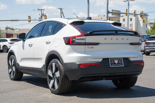 Used 2023 Crystal White Volvo Ultimate image 5
