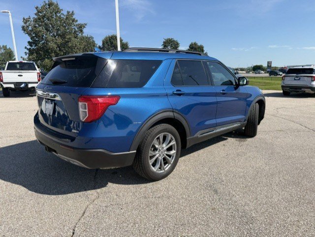 Certified Used 2020 Blue Metallic Ford XLT image 7