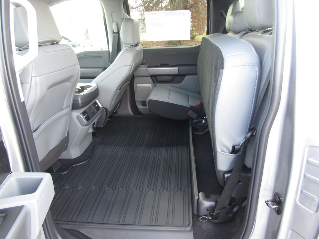 2025 Ford F-150 Lightning Flash - Photo 29