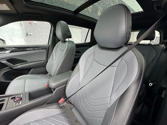 Certified Used 2025 Gray Volkswagen 2.0T SE R-Line Black image 26