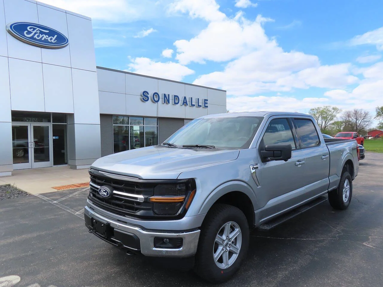 New 2026 Iconic Silver Metallic Ford XLT image 1