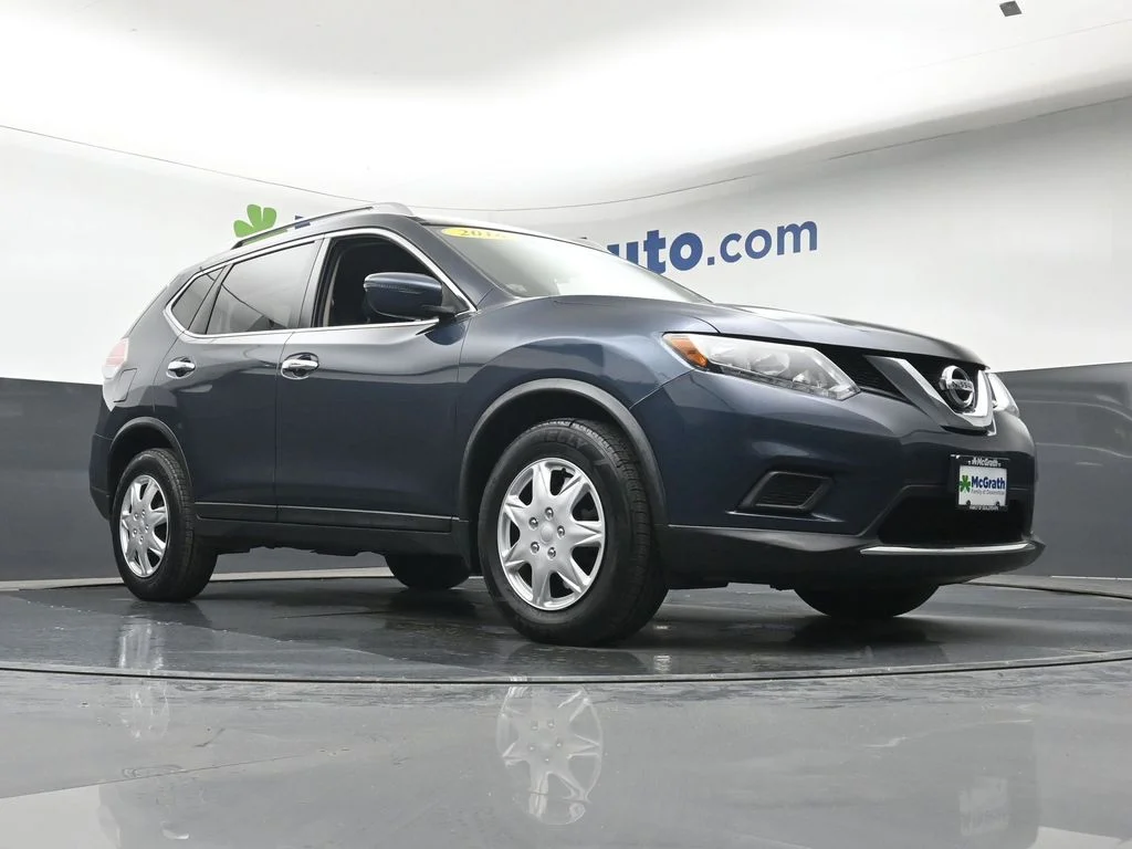 Used 2016 Blue Nissan S image 26