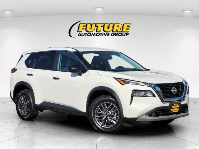 Used 2023 White Nissan S image 1